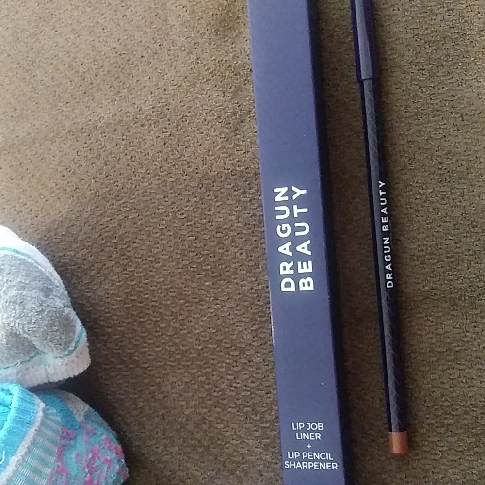 2/$10 Dragun Beauty Lip Job Liner and Sharpener
